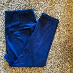 Zyia Navy camo light n tights. With pockets.